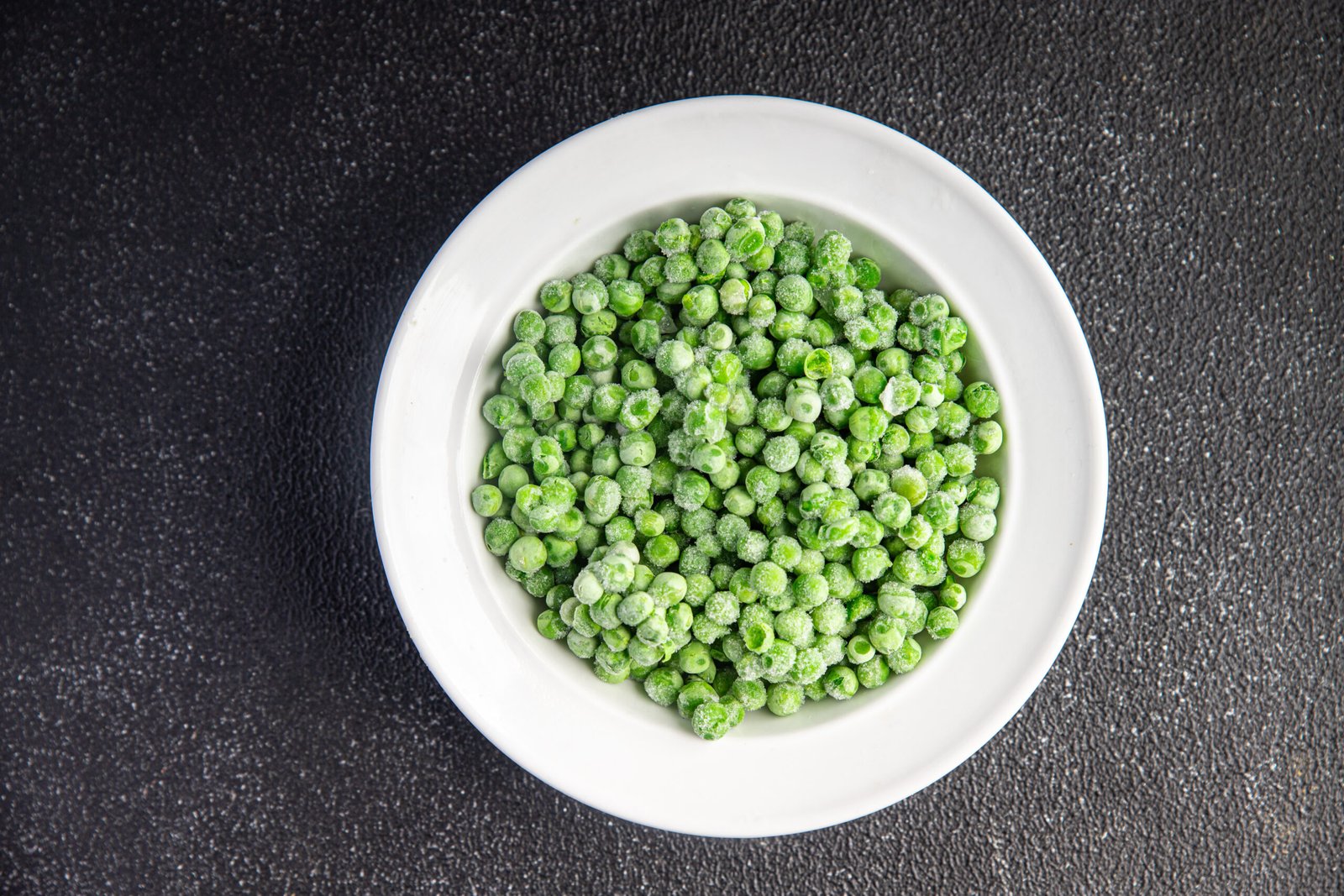 Canned green peas fresh taste for cooking and retail use